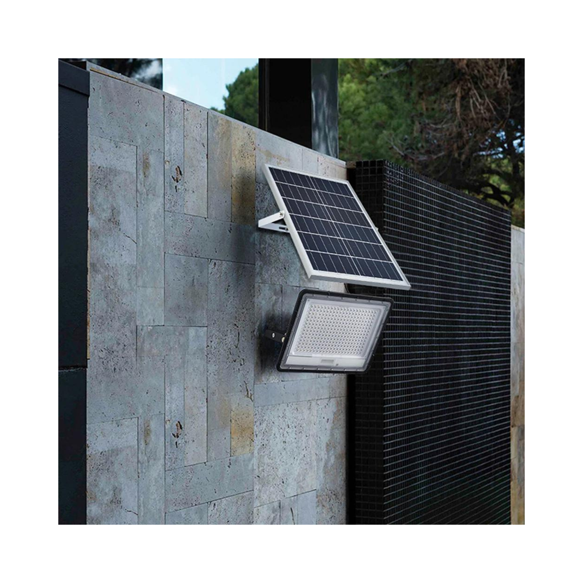 Foco LED Solar de exterior con control – Solar Centro